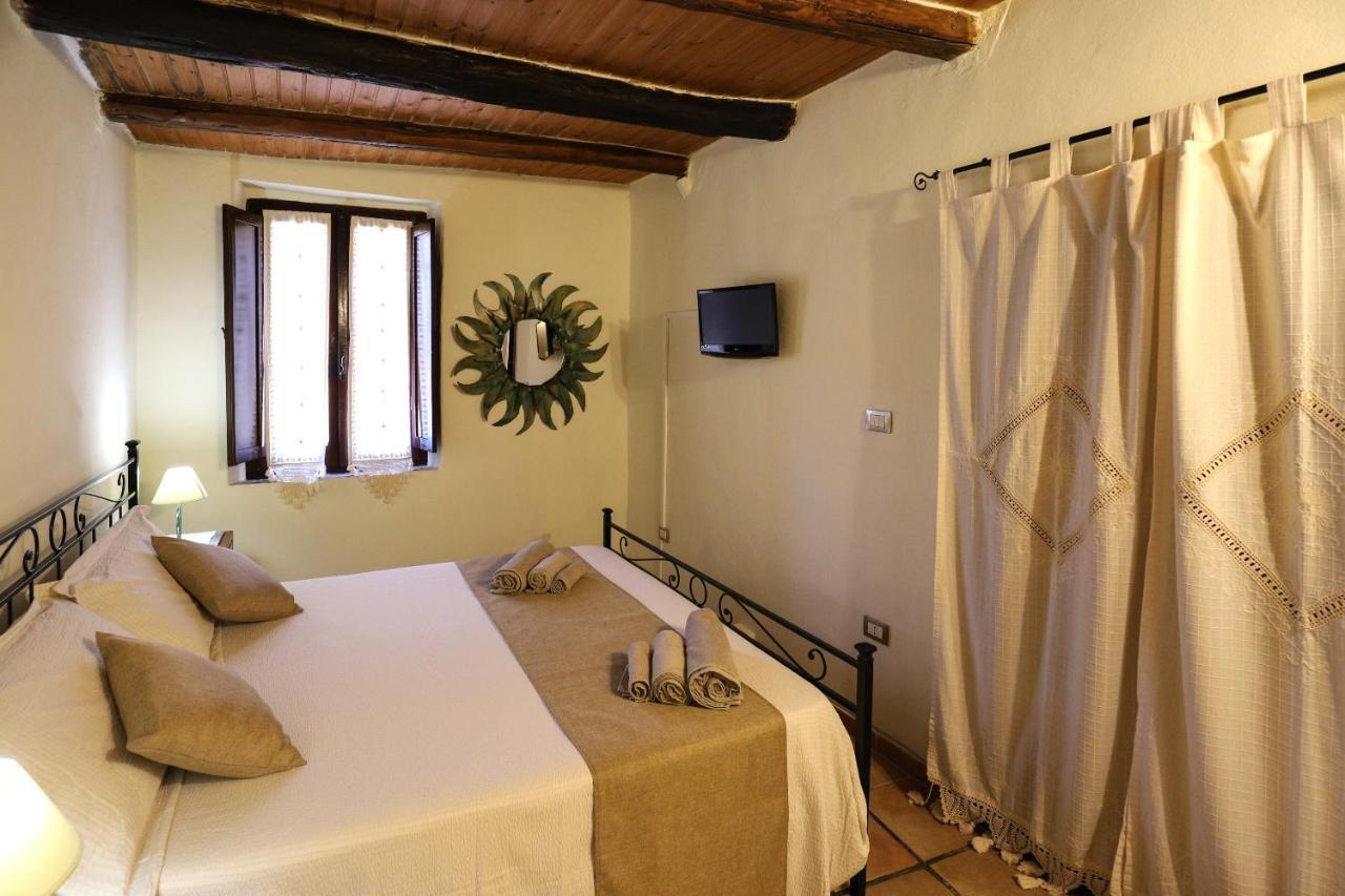 Bed and Breakfast La Favola Antica à Castelsardo Extérieur photo