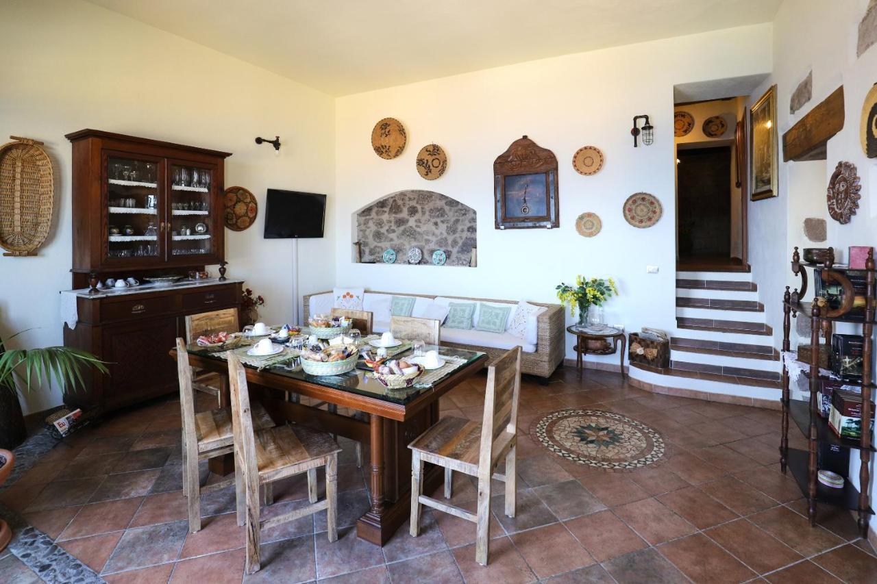 Bed and Breakfast La Favola Antica à Castelsardo Extérieur photo